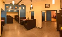 Mamalla Inn, Mahabalipuram, Tamil Nadu - parking