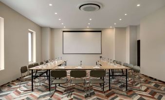 Ramada by Wyndham Bucharest Otopeni Airport