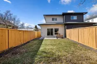 Minutes from downtown Boise and Boise State!