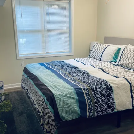 Unit B, Spirit of Folly, Pet Friendly, 2 short blocks - 100 yards - to the beach