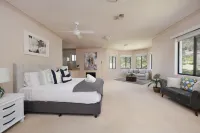 The Valley Way Luxury Estate Hotels in Wyong