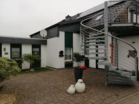 Lovingly furnished new vacation apartment in a quiet location Отели в г. Зальцведель