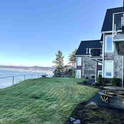Ocean Front View in a Gated Community: Newly Updated/Added Bedroom Hotel Exterior