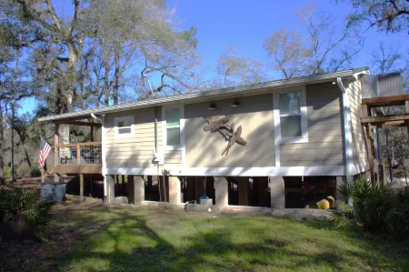 Enjoy semi-seclusion on the beautiful Suwannee River
