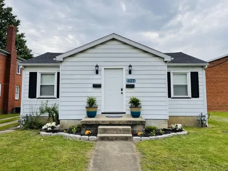 River City Retreat | Stylish 1BR/1BA Apartment