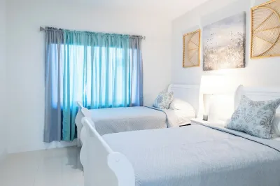 Casa Serenity - 4BR Homes for big families - Near Florida Keys!