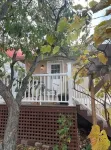 Luxuriously comfortable & peaceful getaway downtown Ashland, with views.