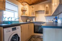 Tranquil Pippin Scottish Cottages with Hot Tub