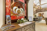 The ResidenZ at Bavarian Inn - Historic Estate located in downtown Frankenmuth