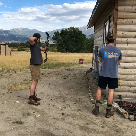 River Rest Luxury Cabin - The Beaverhead. Beautiful River and Mountain Views!!!