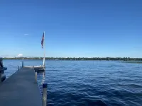 Stunning Family Friendly Lake Home Retreat on Beautiful Lake Darling