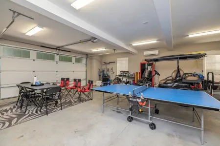 The Oasis at Lake Gaston - Heated Pool, Hot Tub, Pontoon Boat Rental Included!