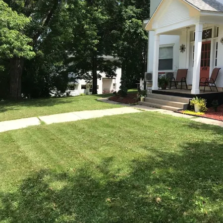 Day Street Suites. Historic Phelps Mansion.  Main Level Suite #2