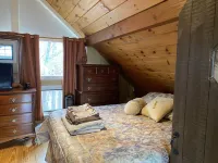 Fabulous Mountain View Chalet close to Everything in North Conway.  Pet Friendly Hotels near Glen Ellis Camground