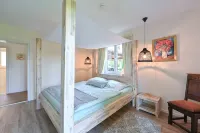 Birkeneck 3 (ground floor), castle view dream holiday apartment