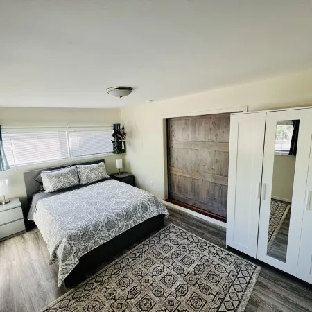 Cozy & Clean 3 BD/2BA In The Heart of The Red Rocks