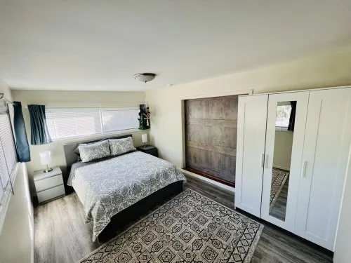 Cozy & Clean 3 BD/2BA In The Heart of The Red Rocks