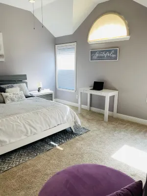 Luxurious home /Pool/GameR/BBQ/kingbed/legacyW/Frisco