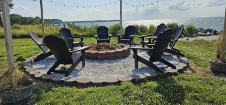 New Waterfront! Drop Anchor on Brannocks Bay. An Amazing waterfront retreat!