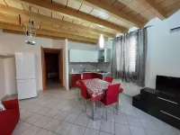 SWEET HOME - LARGE TWO-ROOM