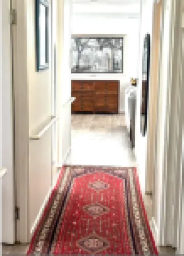 Barney Point Gem  Space, Privacy & Perfect Location Walk to Beach, Cafes and Pub Hotels in Barney Point