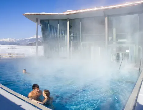 Top Vacation Apartment with Garden & Terrace, Bike Room, Garage, Cron 4 Sauna & Pool