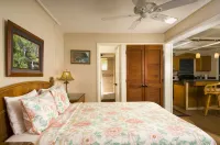 Oceanfront #4 at Hana Kai Maui - 1 Bedroom Upper Floor Corner 100ʻ from Water!