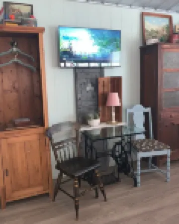 Cute cottage just 5 minutes from Round Top!