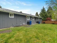 AC IN UNIT  Modern 2 bedroom remodel walking distance to downtown Hotels in Olympia