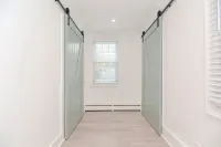 Arden House DT Mystic 3BR Lux Family Getaway
