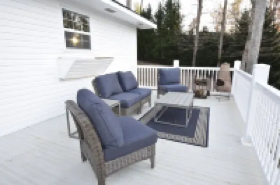 Lake Life-Lake Front-Hot Tub