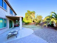 Calming 5 Bed, 3 Bath, in Good Location