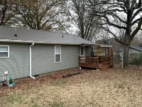 Country Quiet with Close-to-Town Convenience Hotel a Marion County