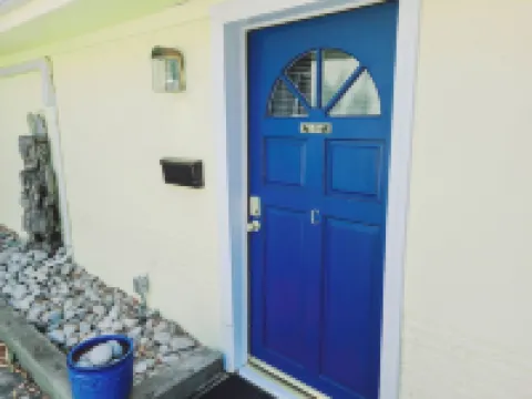 Table Mountain Retreat 戈爾登酒店