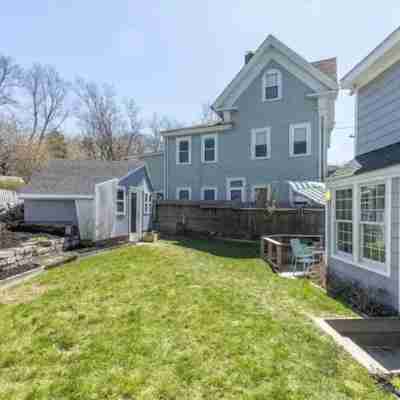 3BR/2 BA Harborside Home · Fenced Backyard+Grill · Ocean Views Hotel Exterior