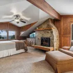 Big Mountain Treehouse!  Beautiful cabin home w/ SPECTACULAR views of Lake Hotels in Whitefish