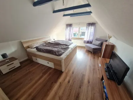 Dachgeschosswohnung - Erholung mit Waldblick