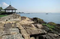 Family getaway.Commuter's Dream.Weddings&Events.Content House.Luxury Smart Home