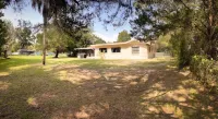 3 bedroom house in Crystal River Отели рядом с достопримечательностью «Парк штата 7 Майл Луп Трейлхед Кристал Ривер Презерв»