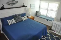 Stunning Cozy Navarre Beach Town House Newly Renovated in a Great Location 나바르 비치 시 투르틀 컨저베이션 센터 주변 호텔