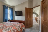Wisconsin River Retreat, south of Tomahawk, 35 min to Granite Peak, King Bed!