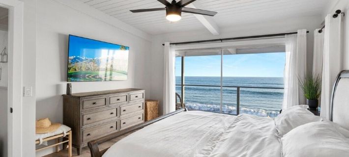 Beachfront Bliss - Steps to Sand + 5 Large BRs Hoteles en Dana Point