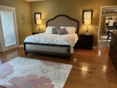 Fabulous Lakeview home with stone fireplace located in Springville / Buchanan