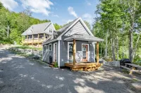 Spacious Lake House + 2 Detached Guest Houses