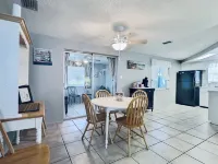 Florida getaway minutes from local beaches and close to Florida attractions! Hotel a Holiday