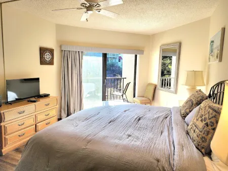 2 Bdrm/2 Bath Condo: Close to Beaches, Golf, Tennis, & Restaurants. Отели рядом с Аэропорт Хилтон Хэд