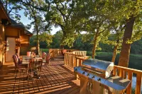 Tranquil Texoma Lake House w/ private lake on .5 acres & steps from Lake Texoma