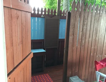 Ask for Discount Terms;Waterfront Home/2.5 Miles to Historic Mainst/Pets Welcome