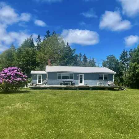 Driftwood Cottage: Bass Harbor, ME