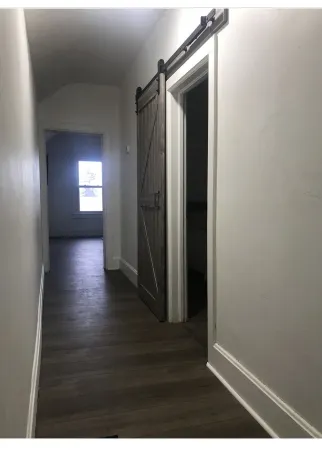 Historic downtown upper loft. 6 blocks to the beach 🌊